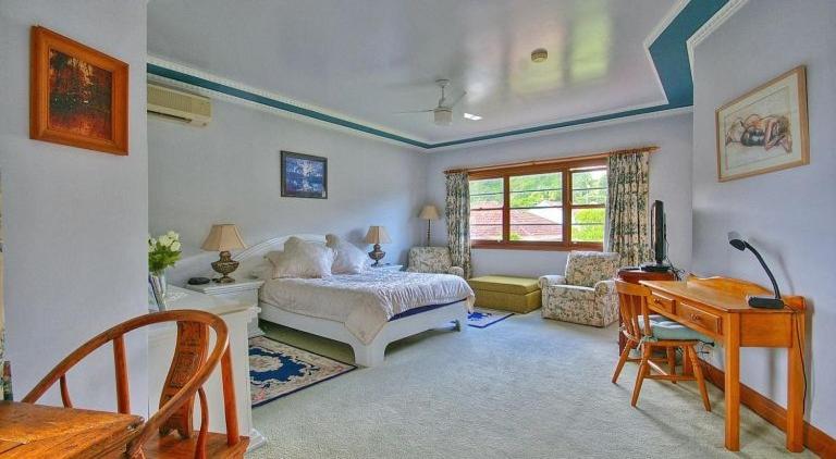 اتاق لوکس, Melville House Bed And Breakfast