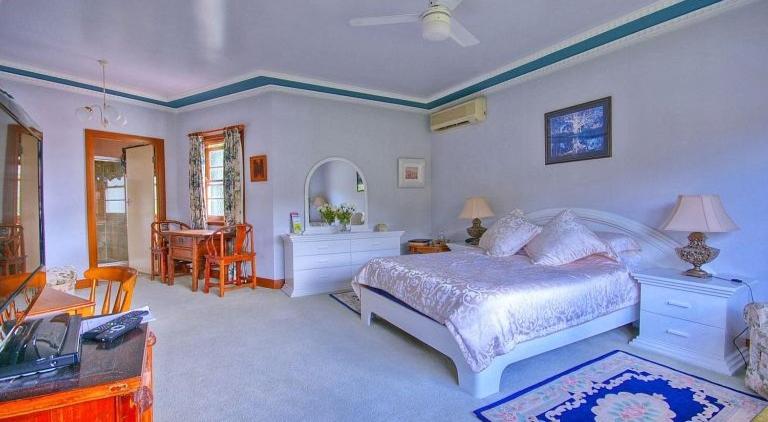 اتاق لوکس, Melville House Bed And Breakfast