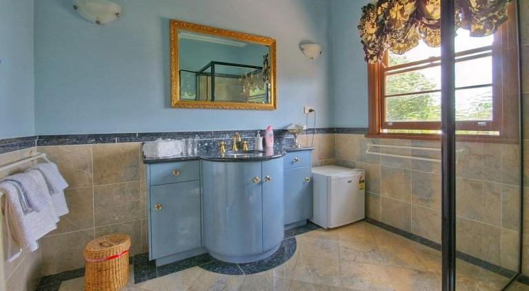 اتاق لوکس, Melville House Bed And Breakfast