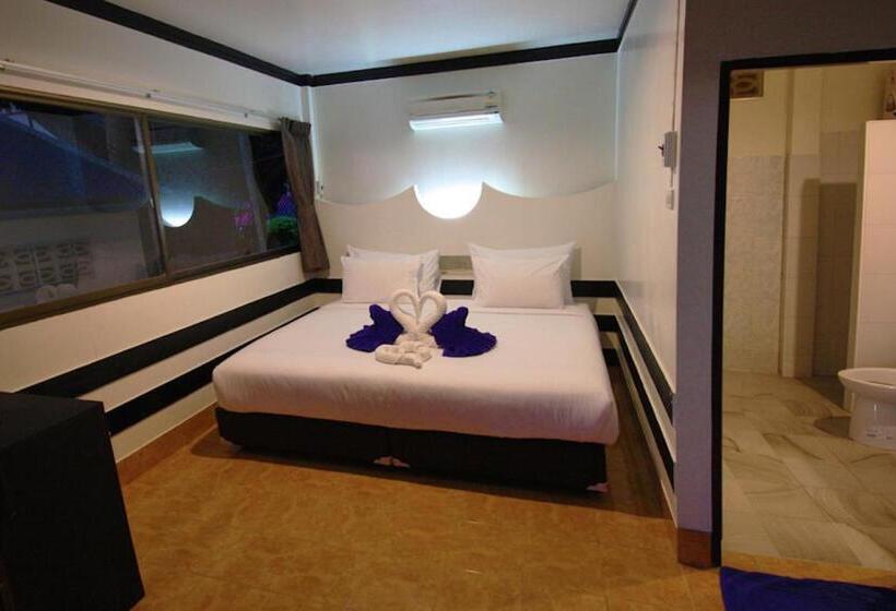 اتاق استاندارد با چشم‌انداز باغ, Simple Life Talay & Divers Resort