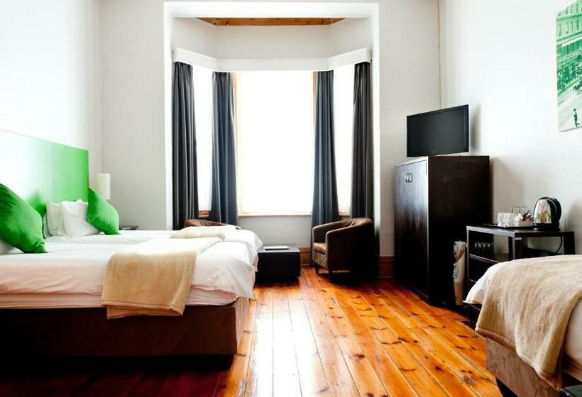 غرفة قياسية ثلاثية, Ashanti Gardens Guesthouse