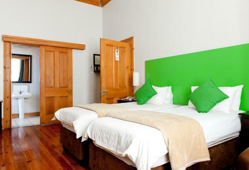 غرفة قياسية ثلاثية, Ashanti Gardens Guesthouse