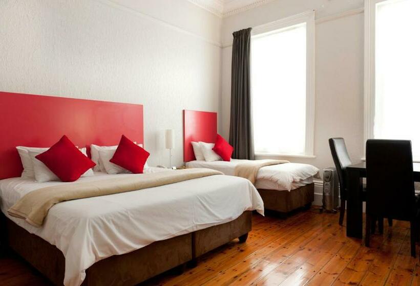 غرفة قياسية ثلاثية, Ashanti Gardens Guesthouse