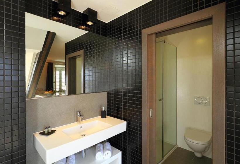 اتاق لوکس با چشم‌انداز دریا, La Porta Luxury Rooms