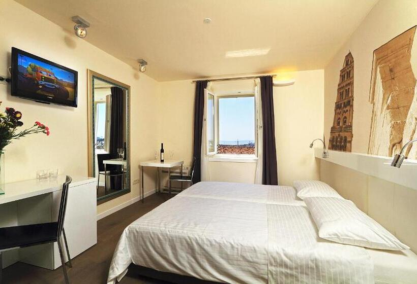 اتاق سوپریور با چشم‌انداز دریا, La Porta Luxury Rooms