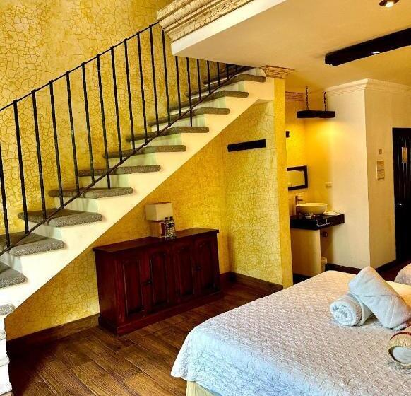 اتاق لوکس خانوادگی, Casa Mia