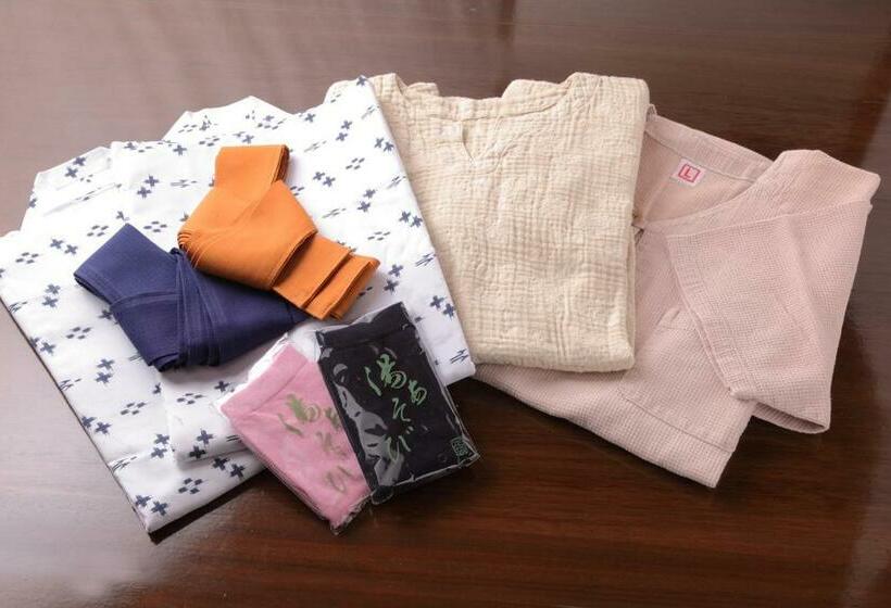 اتاق استاندارد با سرویس بهداشتی مشترک, Kurokawa Onsen Oyado Noshiyu