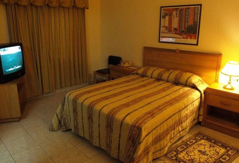 اتاق استاندارد با تخت بزرگ, La Quinta