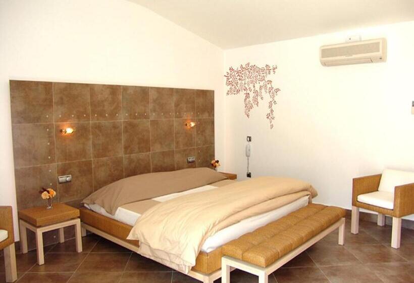 Superior Room with Hot Tub, Private Hôtel   Adult Only