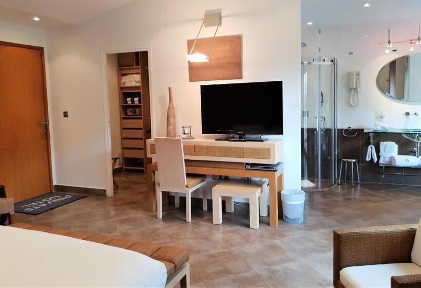 اتاق سوپریور با وان آب گرم, Private Hôtel   Adult Only