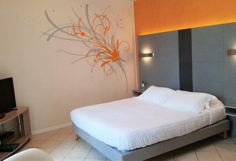 اتاق استاندارد با چشم‌انداز باغ, Private Hôtel   Adult Only
