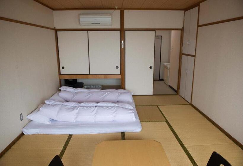 اتاق استاندارد با چشم‌انداز دریا, Sakuraya