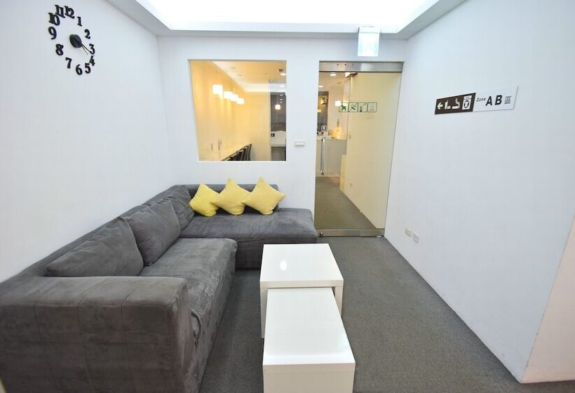 اتاق استاندارد با سرویس بهداشتی مشترک, Inn Cube Ximen