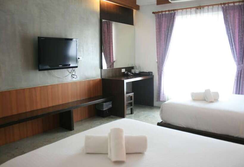 اتاق لوکس, Baan Ing Ping