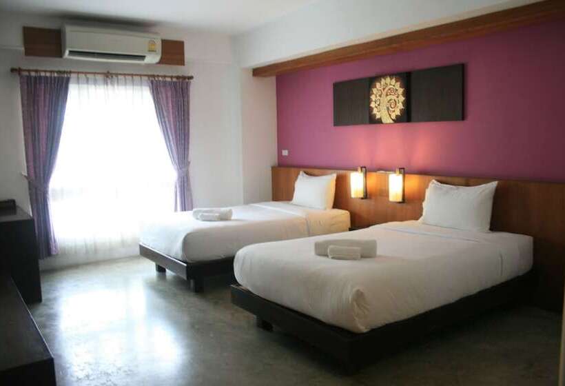 اتاق لوکس, Baan Ing Ping