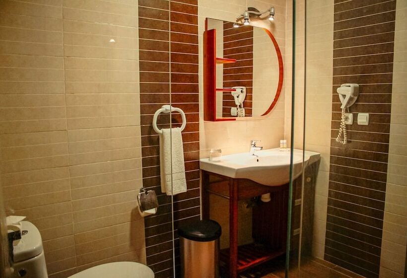 سوئیت جونیور با تراس, Belle Vue Et Spa