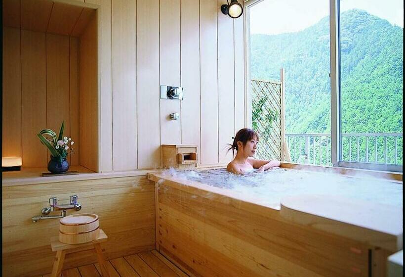 اتاق لوکس, Hinotani Onsen Misugi Resort