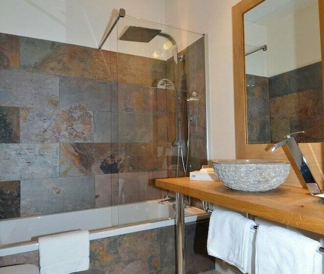 اتاق لوکس, La Villa Toscane