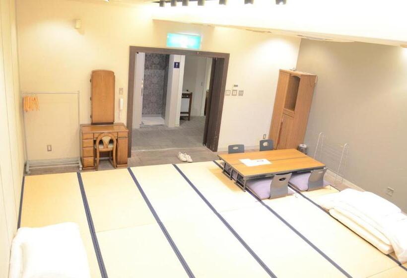اتاق خانوادگی با سرویس بهداشتی مشترک, My Hotel Ryugu