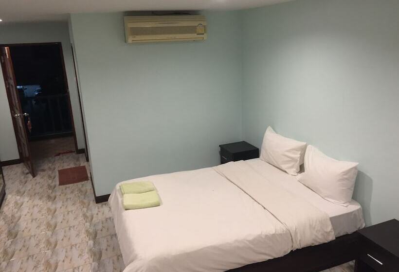 Deluxe Room, Tamarind Residences Serviced Apartment