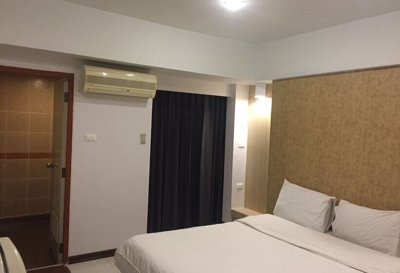 Superior Room, Tamarind Residences Serviced Apartment