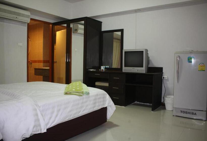 Standard Room, Tamarind Residences Serviced Apartment