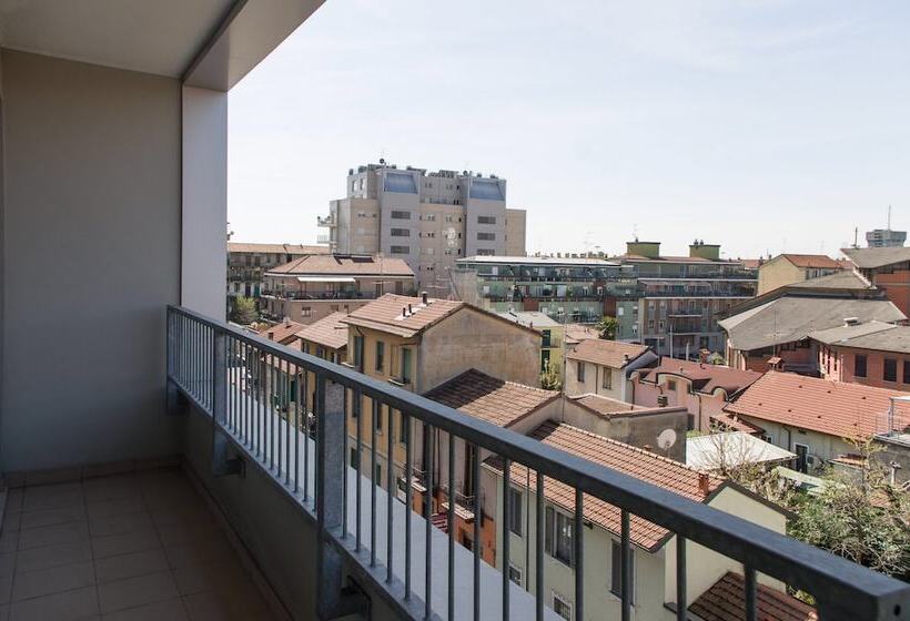 2 Bedroom Apartment, Housing32 Apartments