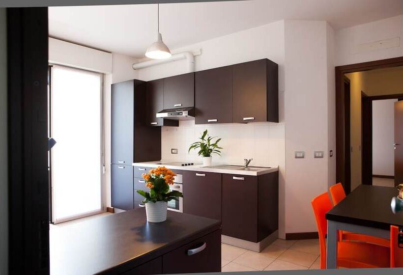 2 Bedroom Apartment, Housing32 Apartments