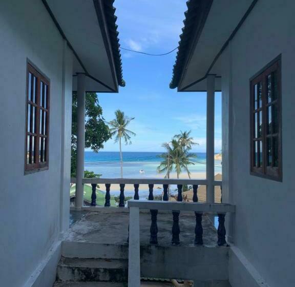 بانگلوی استاندارد با چشم‌انداز دریا, Jp Resort Koh Tao