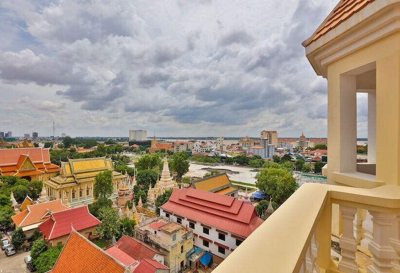 استودیوی استاندارد با چشم‌انداز شهر, Palace Gate Hotel & Residence By Ehm