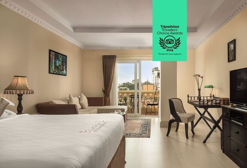 استودیوی استاندارد با چشم‌انداز شهر, Palace Gate Hotel & Residence By Ehm
