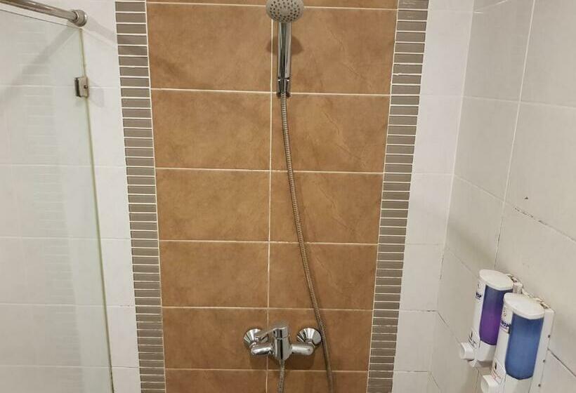 استودیوی استاندارد, Pangviman Place Resotel Sha Plus