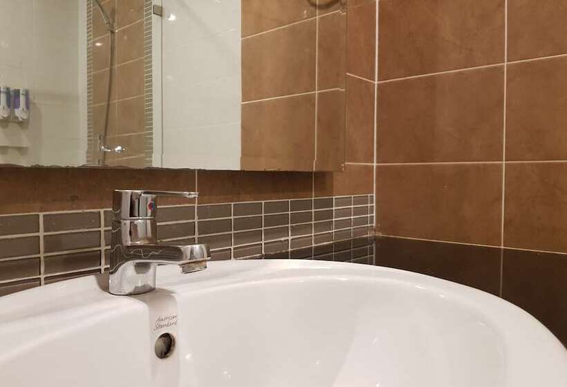 استودیوی استاندارد, Pangviman Place Resotel Sha Plus