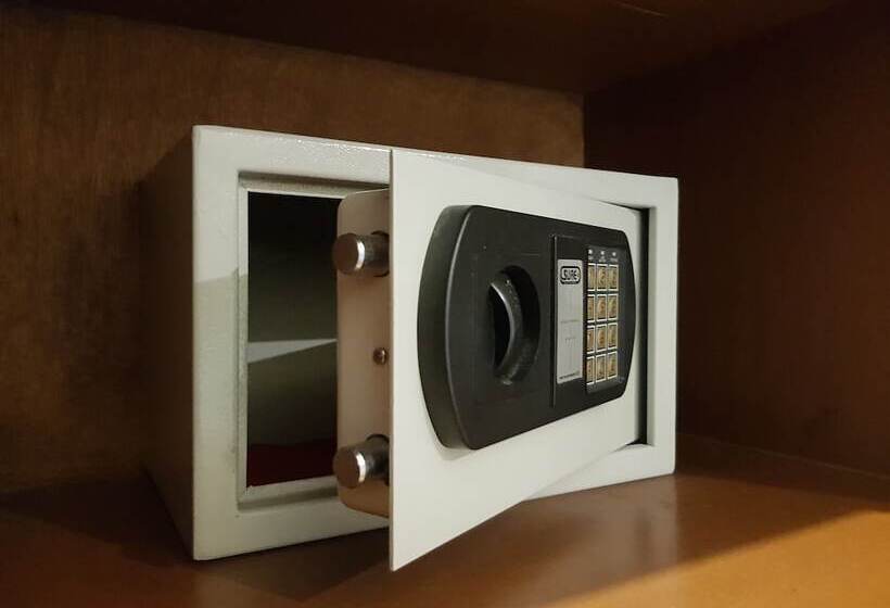 استودیوی استاندارد, Pangviman Place Resotel Sha Plus