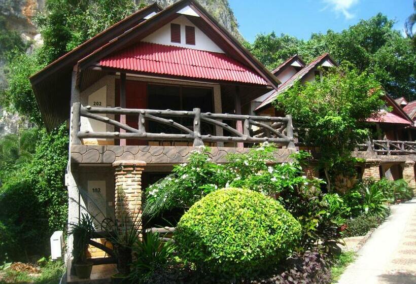 Superior Room with Terrace, Railay Viewpoint Resort