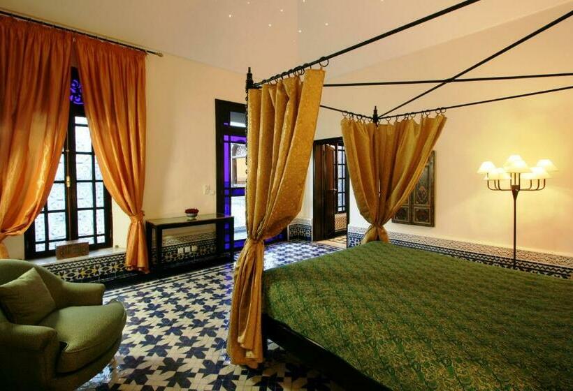 سوییت, Riad Misbah