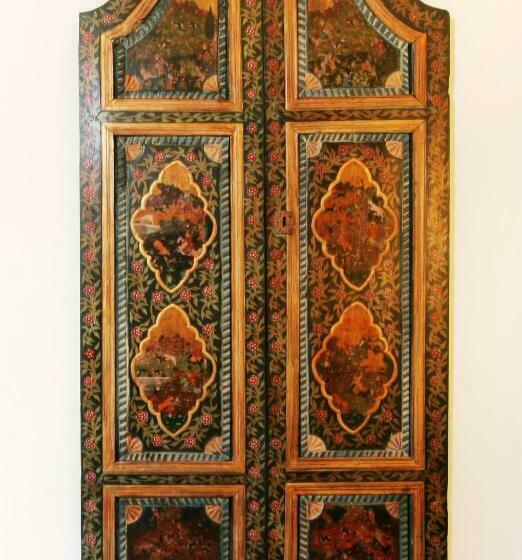 سوییت, Riad Misbah