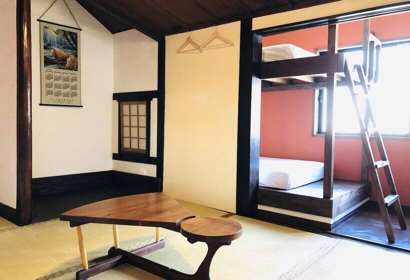 اتاق استاندارد, Osaka Guest House U En