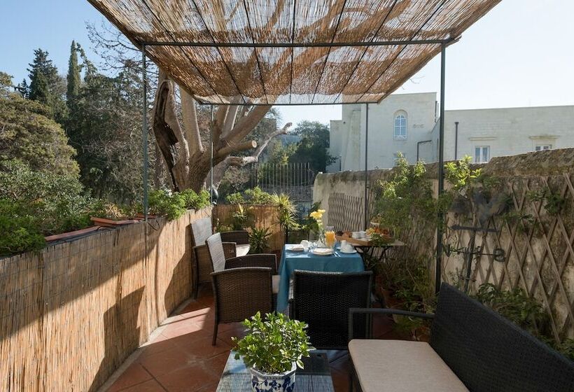 سوییت جونیور با بالکن, Palazzo Bernardini Suites