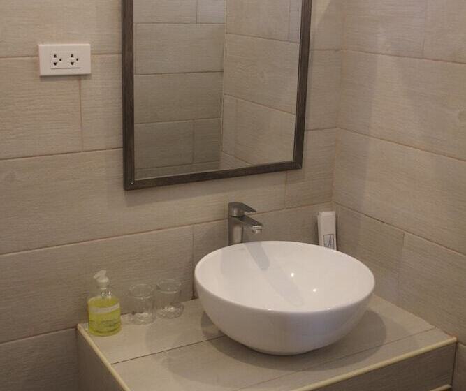 اتاق استاندارد با چشم‌انداز دریا, Cliffside Resort