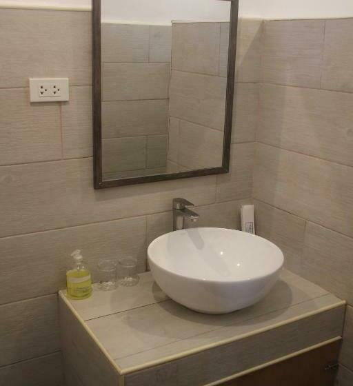 اتاق استاندارد با چشم‌انداز دریا, Cliffside Resort