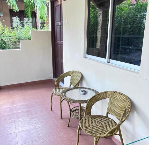 اتاق اکونومی یک تخته, Dhania Cenang Beach Motel