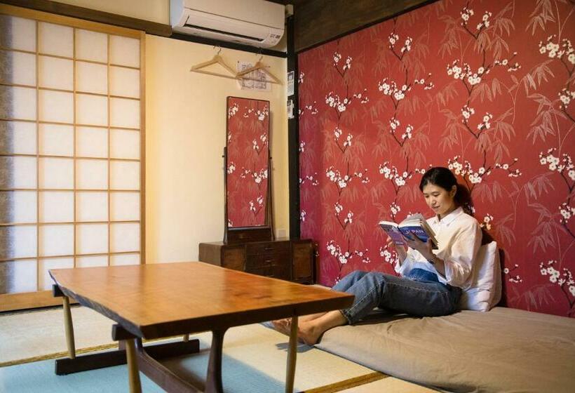 اتاق استاندارد, Osaka Guest House U En