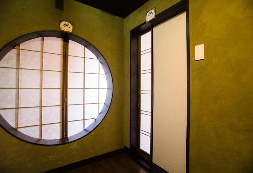 اتاق عادی, Osaka Guest House U En