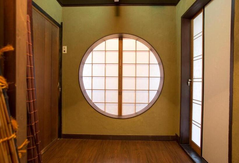 اتاق عادی, Osaka Guest House U En