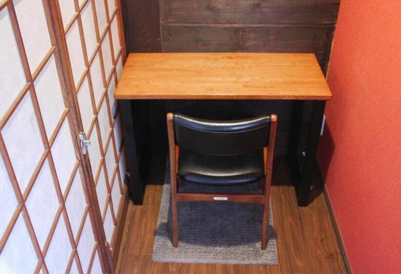 اتاق عادی, Osaka Guest House U En