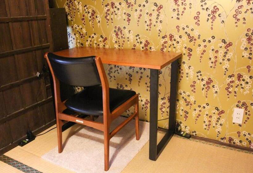 اتاق استاندارد, Osaka Guest House U En