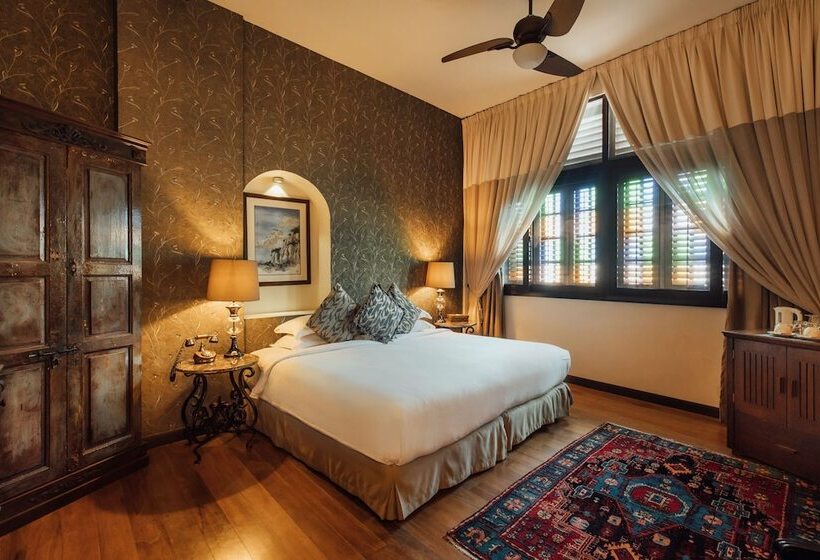 اتاق لوکس, Campbell House