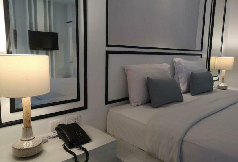 اتاق سوپریور, De Coze