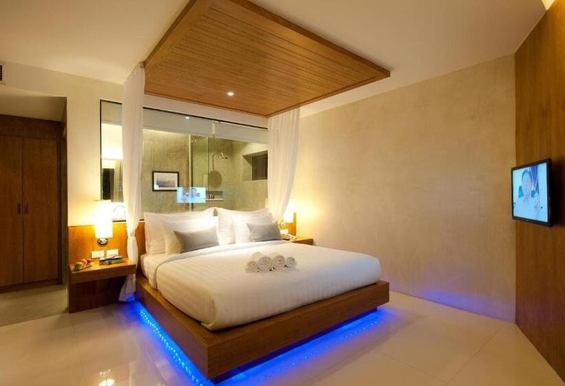 اتاق لوکس, De Coze